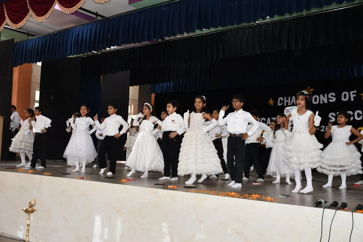 Annual Prize Distribution - Photo 10
